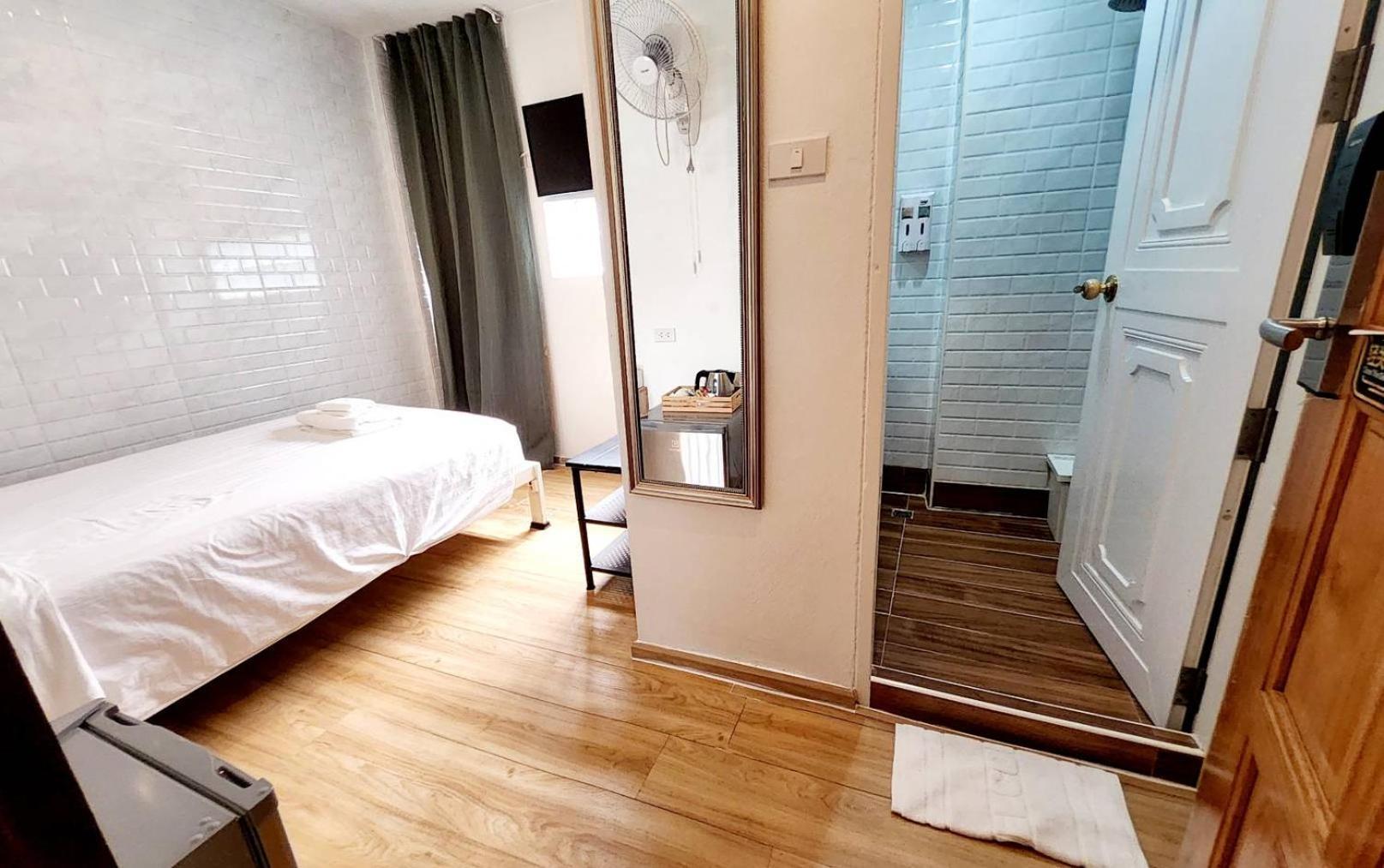 K Home Asok Bangkok Exterior photo